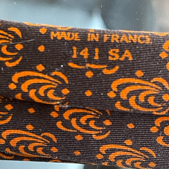 HERMES Silk Tie Luxury Made in Paris Orange Brown Floral Leaf - Picture 6 of 8